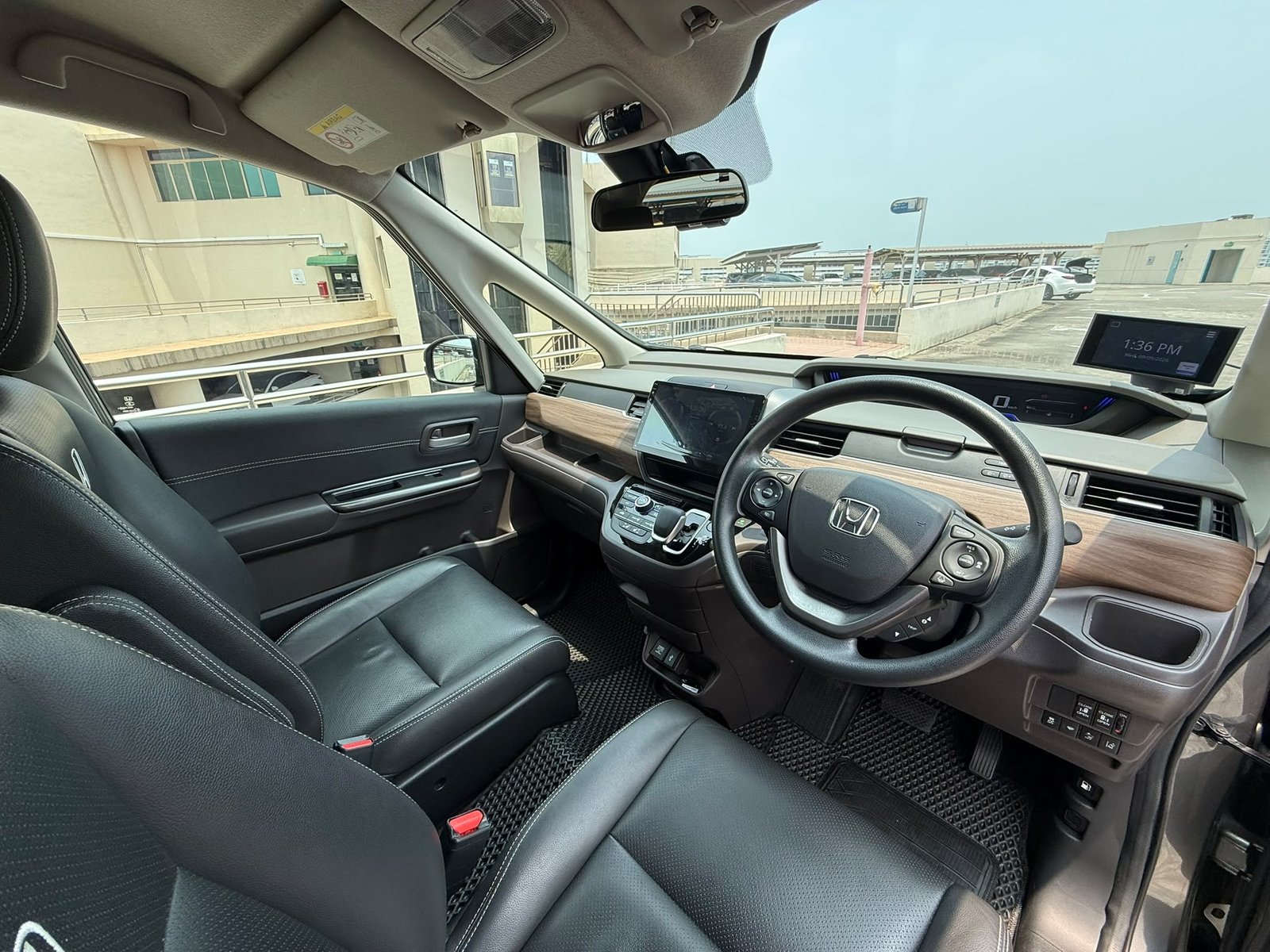 Honda Freed Hybrid 1.5 G photo 7